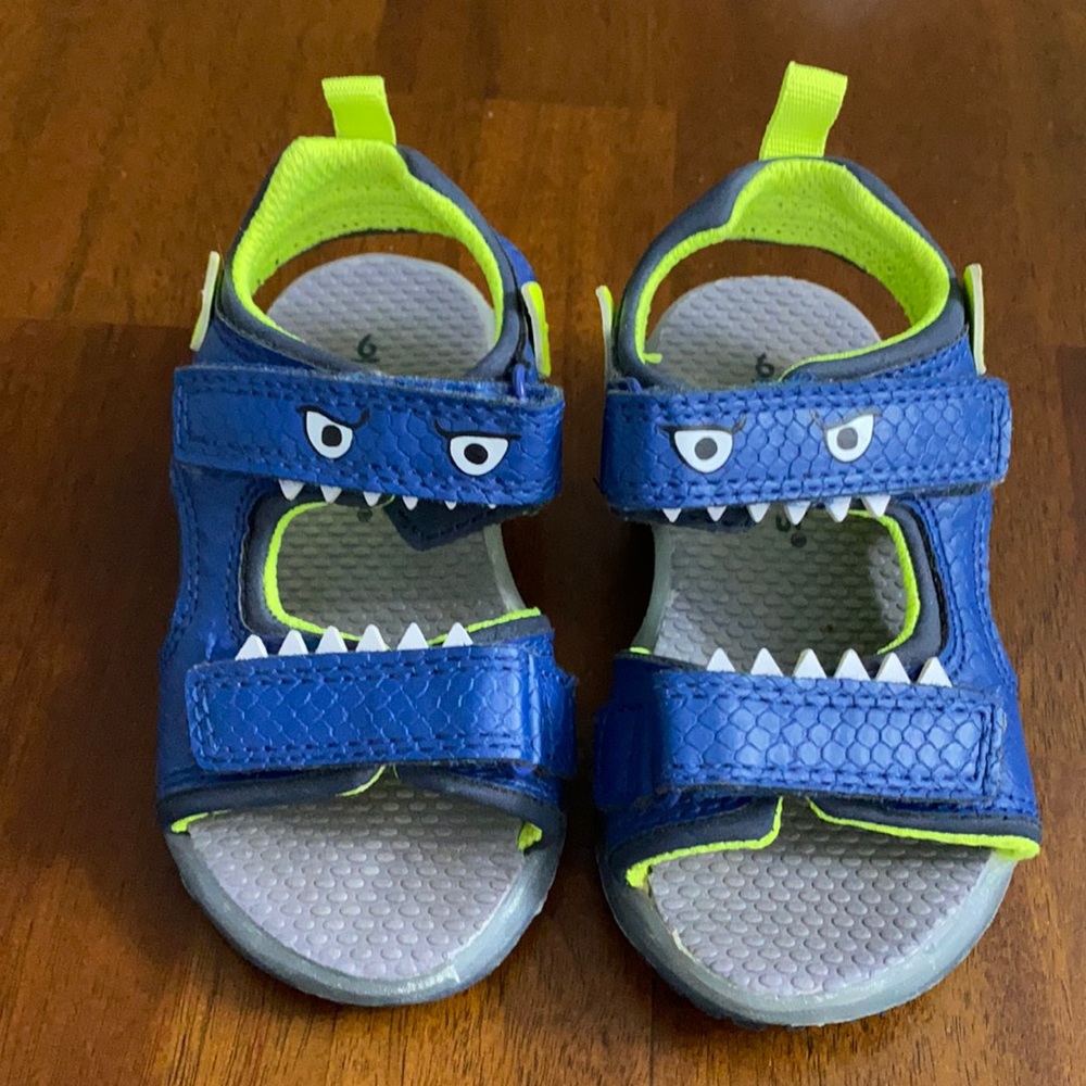 Carter’s Kids Hook and Loop Light Up Monster Sandal Size 6
